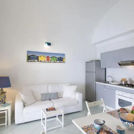 Sleeps 4 T721460 *